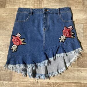 Vintage Y2K Appliqué Denim Mini Skirt Distressed Embellished Jrs Size L